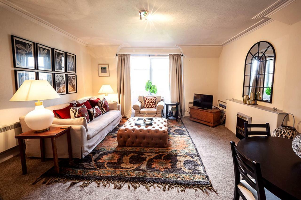 Butler'S Apartment. Flat 5, Dalmore House, Helensburgh, Scotland G84 8Jp Bagian luar foto